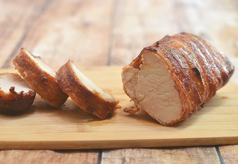 ORingsandthings's tweet image. Brown Sugar Bacon-Wrapped Pork Tenderloin onionringsandthings.com/brown-sugar-ba…
