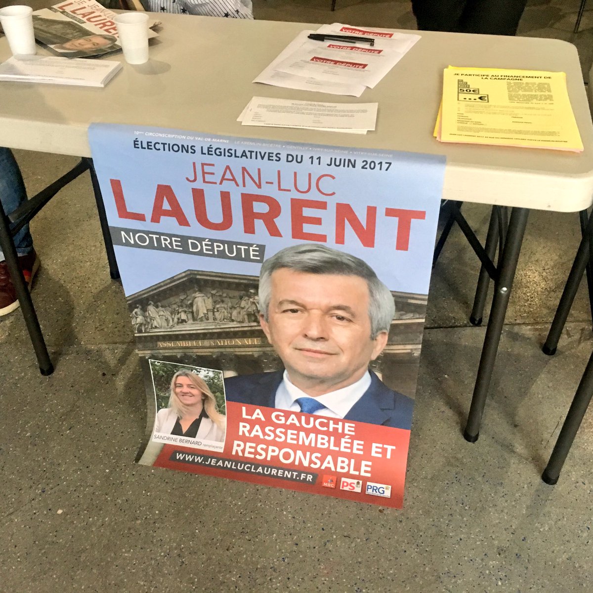 GuillauLaurent's tweet photo. Ce soir, 250 personnes sont venues à la réunion publique de #JLL2017. Les 11 et 18 juin, pour votre #député, #ToutDépendDeVous. #circo9410 https://t.co/efun2MgOLQ