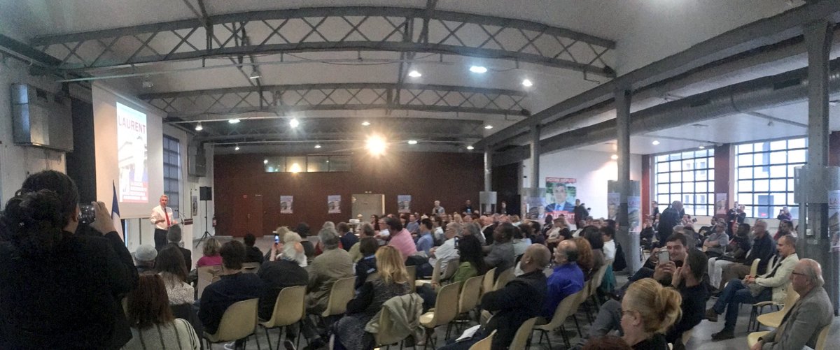 GuillauLaurent's tweet photo. Ce soir, 250 personnes sont venues à la réunion publique de #JLL2017. Les 11 et 18 juin, pour votre #député, #ToutDépendDeVous. #circo9410 https://t.co/efun2MgOLQ