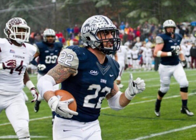 ZachBanks5252's tweet photo. Extremely grateful to have been offered by the University of New Hampshire! https://t.co/3abOYTlCVF