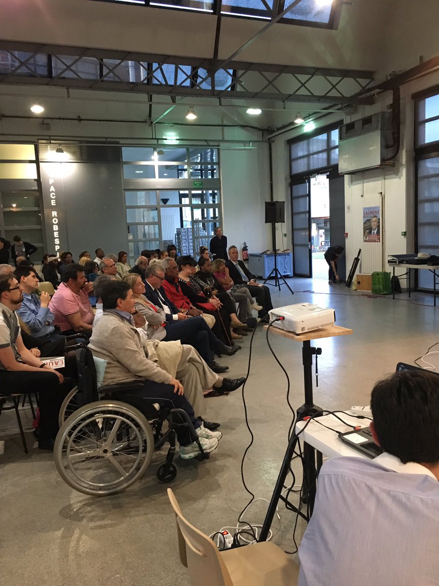 MRCValdeMarne's tweet photo. @JeanMarcNicolle maire du #KremlinBicetre et de nombreux élus locaux aux côtés de @jluc_laurent ce soir à #Ivrysurseine #JLL2017 https://t.co/JRbttIuiqJ
