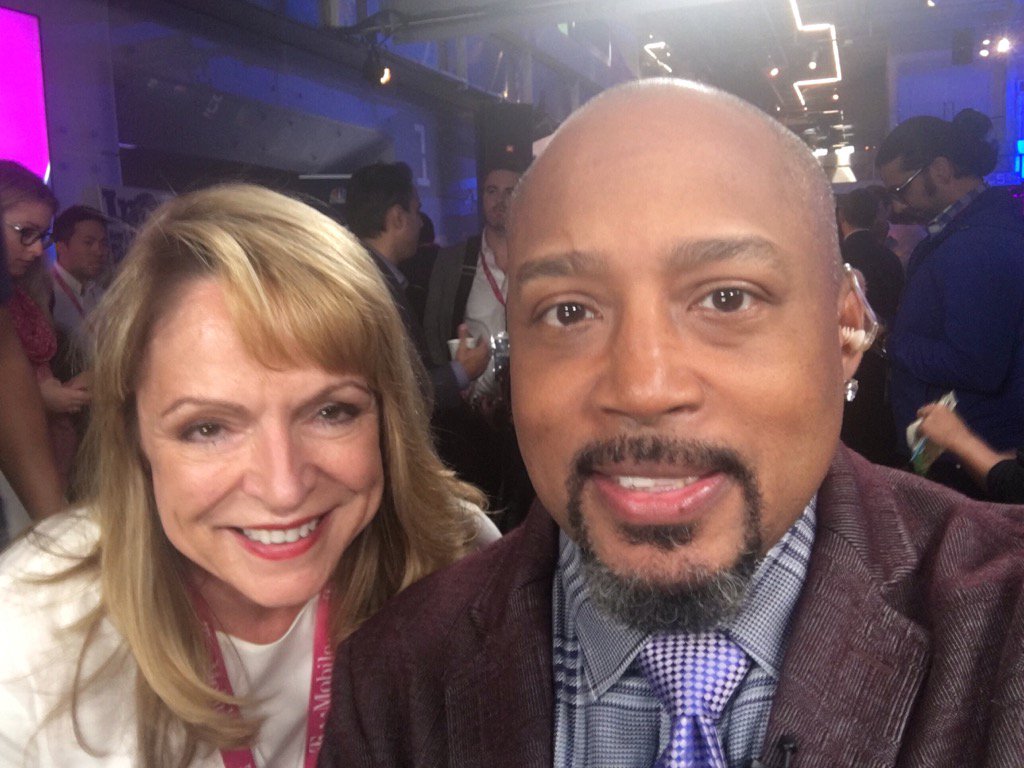 getDibzy's tweet photo. On top of the world! Hanging with my Favorite Shark! #sharkdaymond #IconicTour #getdibzy https://t.co/xmbaik0deF
