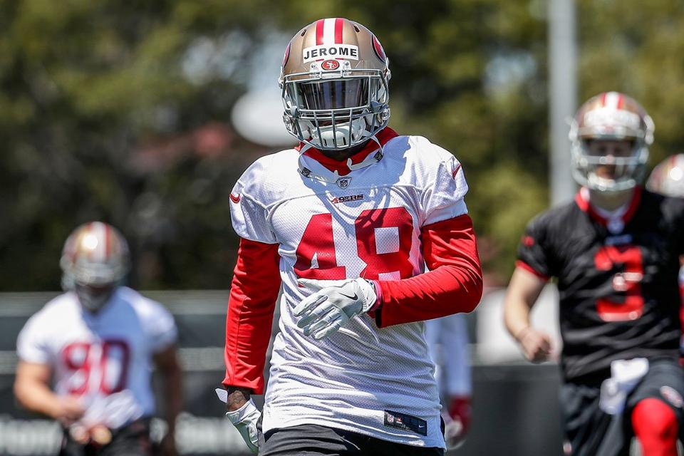 redwolvesfball's tweet photo. . @numerolUNO_1 named as one of the "Undrafted Free Agents Turning Heads In OTAs". #RedFlashMob
https://t.co/tTcJGp7Rnf https://t.co/eY0IjpP4TA