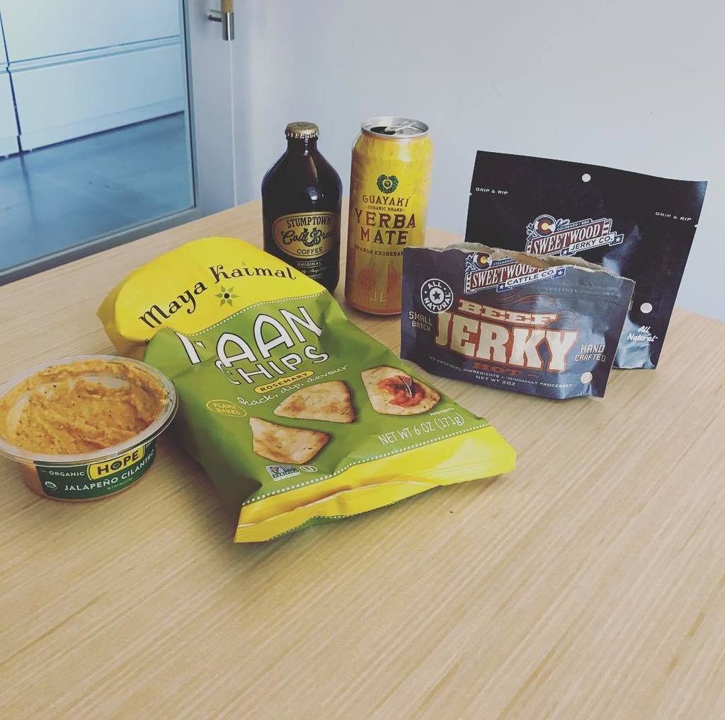 Lunch of champions @guayaki @stumptowncoffee @hopefoods @mayakaimalfoods @sweetwoodjerky 
#digitalmarketing #agenc… ift.tt/2rMESkt