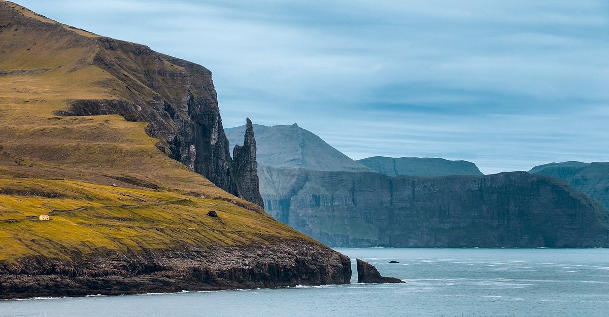 dslrno's tweet photo. Photo: The Witch's Finger - https://t.co/6FJ4k1ED1C #føroyar #faroeislands #faroe #canon #500px #photog #photography https://t.co/8by1eZQtFQ