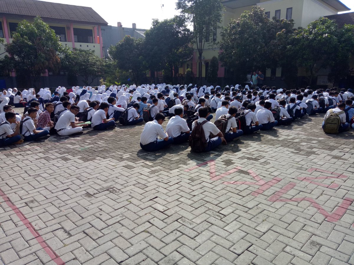 SMK NEGERI 2 TANGSEL tweet media