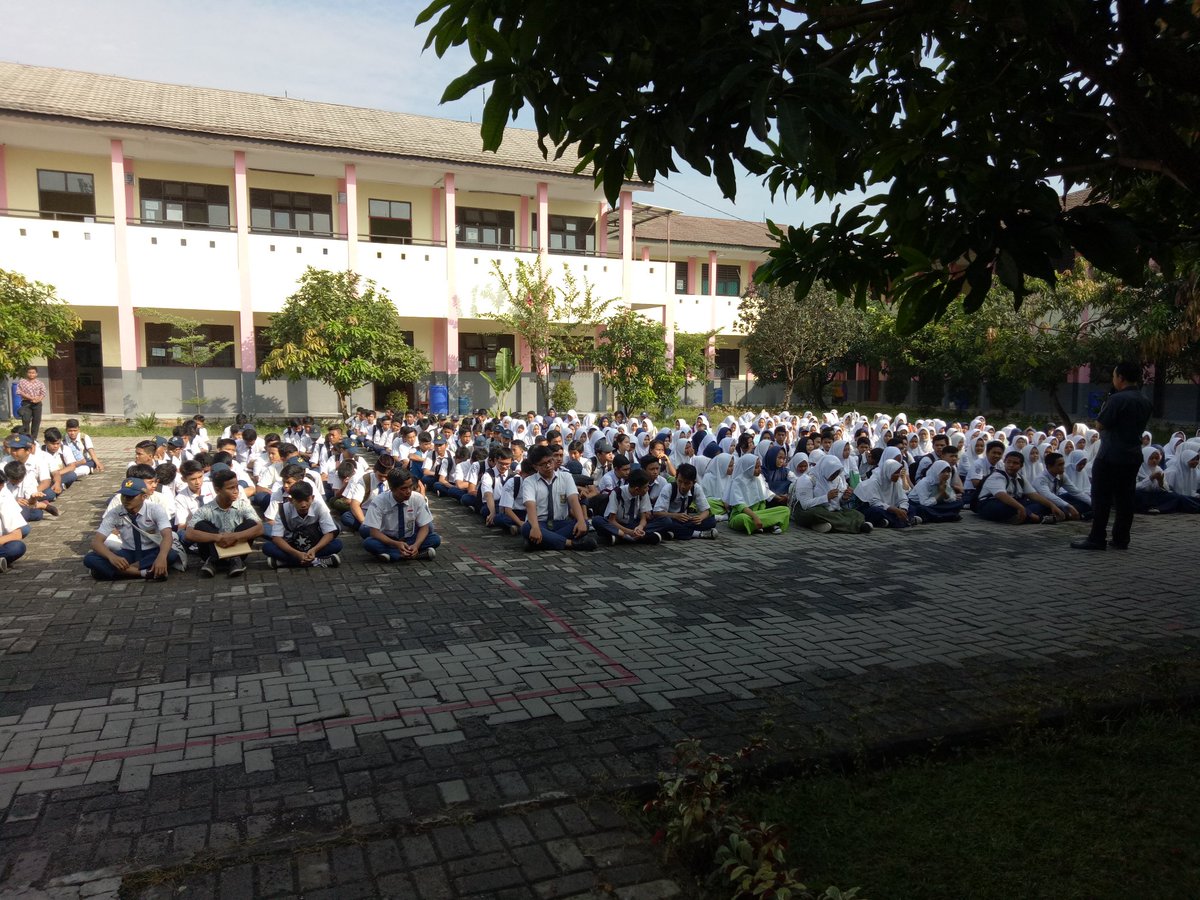 SMK NEGERI 2 TANGSEL tweet media