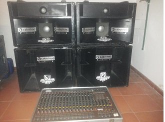 Bettelli_Marco's tweet photo. NOLEGGIO E INSTALLAZIONE IMPIANTO AUDIO LUCI PER FESTE E CONCERTI https://t.co/6Emfuan5NV https://t.co/j96pwwsCbh