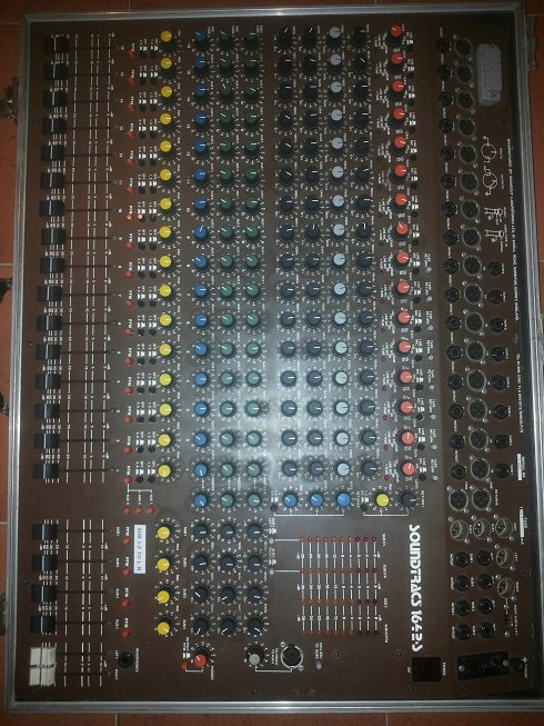 Bettelli_Marco's tweet photo. NOLEGGIO E INSTALLAZIONE IMPIANTO AUDIO LUCI PER FESTE E CONCERTI https://t.co/6Emfuan5NV https://t.co/j96pwwsCbh
