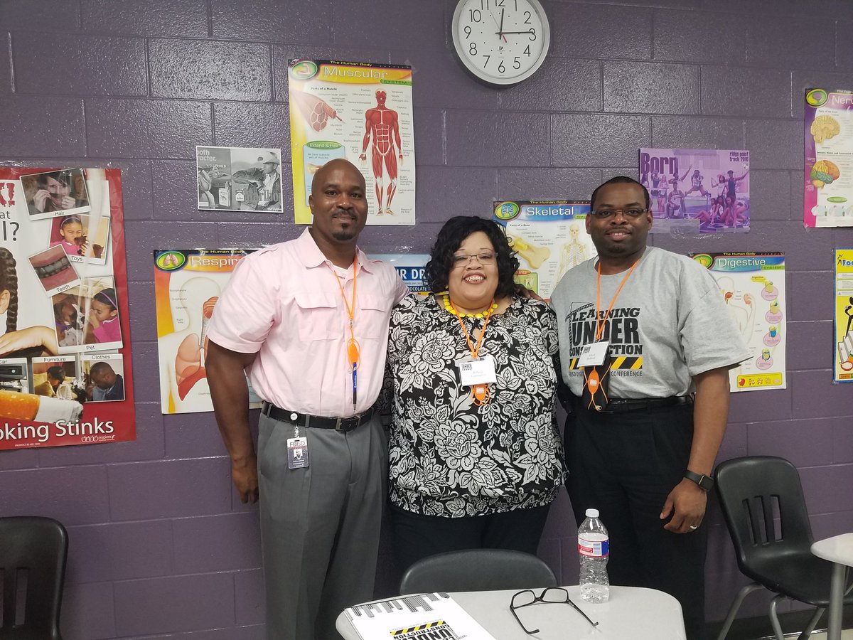 sjernigandle's tweet photo. Thank u @Carrington_Says @principal_tgram @MarshallBuffs (Alfred Holland) for a great admin session! #FBISDDLC https://t.co/wJJmXWZl2c