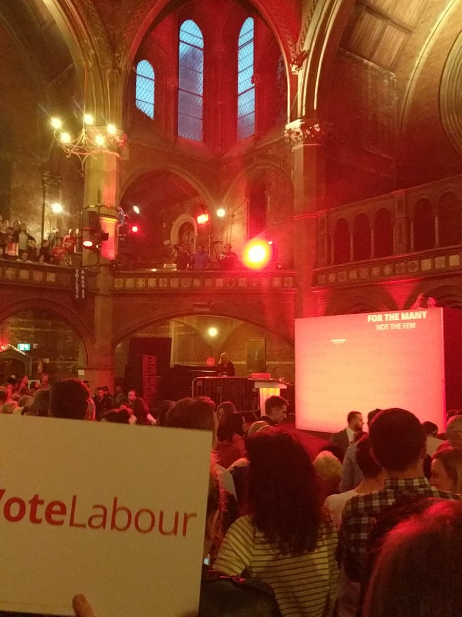 ForestLabour's tweet photo. Waiting for @jeremycorbyn at his homecoming gig in Islington North. Atmosphere is electric #ForTheMany #Election2017 https://t.co/xQn5eUEoLW