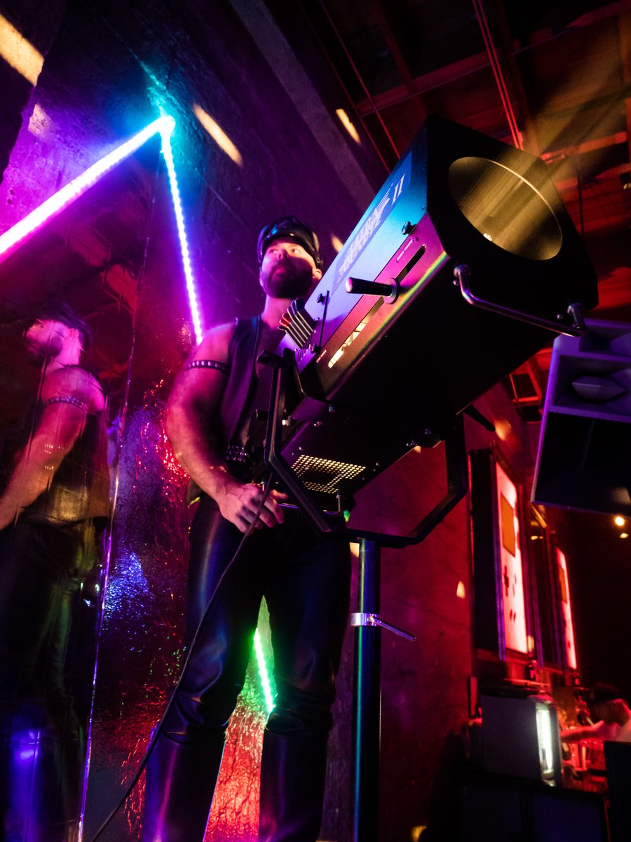 FolsomStEvents's tweet photo. #DEVIANTSAdultArcade - The Official Closing Party of #FolsomStreetFair Get tickets: https://t.co/3nmR67xgnM https://t.co/pOsm8OZ0MB