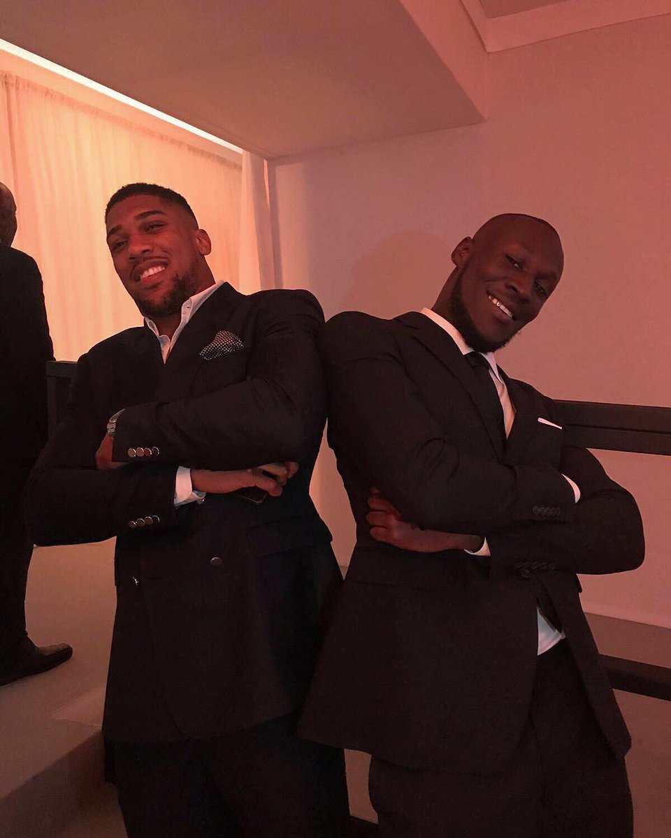 What we doing today?... Repping, init 🙌🏾