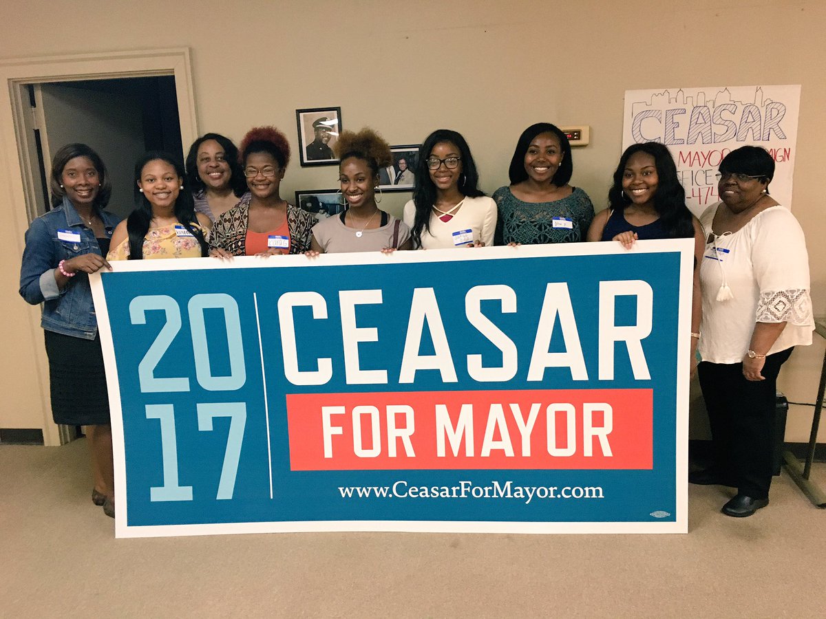 ceasarcmitchell's tweet photo. Today our office was graced with #BlackGirlMagic from the Precious Pearls Strands of Excellence Cotillion. Keep up the great work! #atl17 https://t.co/laTDC01TZE