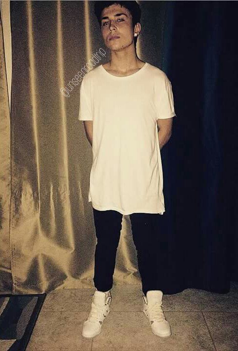 unseenroadtrip's tweet photo. @RoadTripTV I have so much love for this kid it's insane 💛
#fetusbrook https://t.co/CbuHpbingn