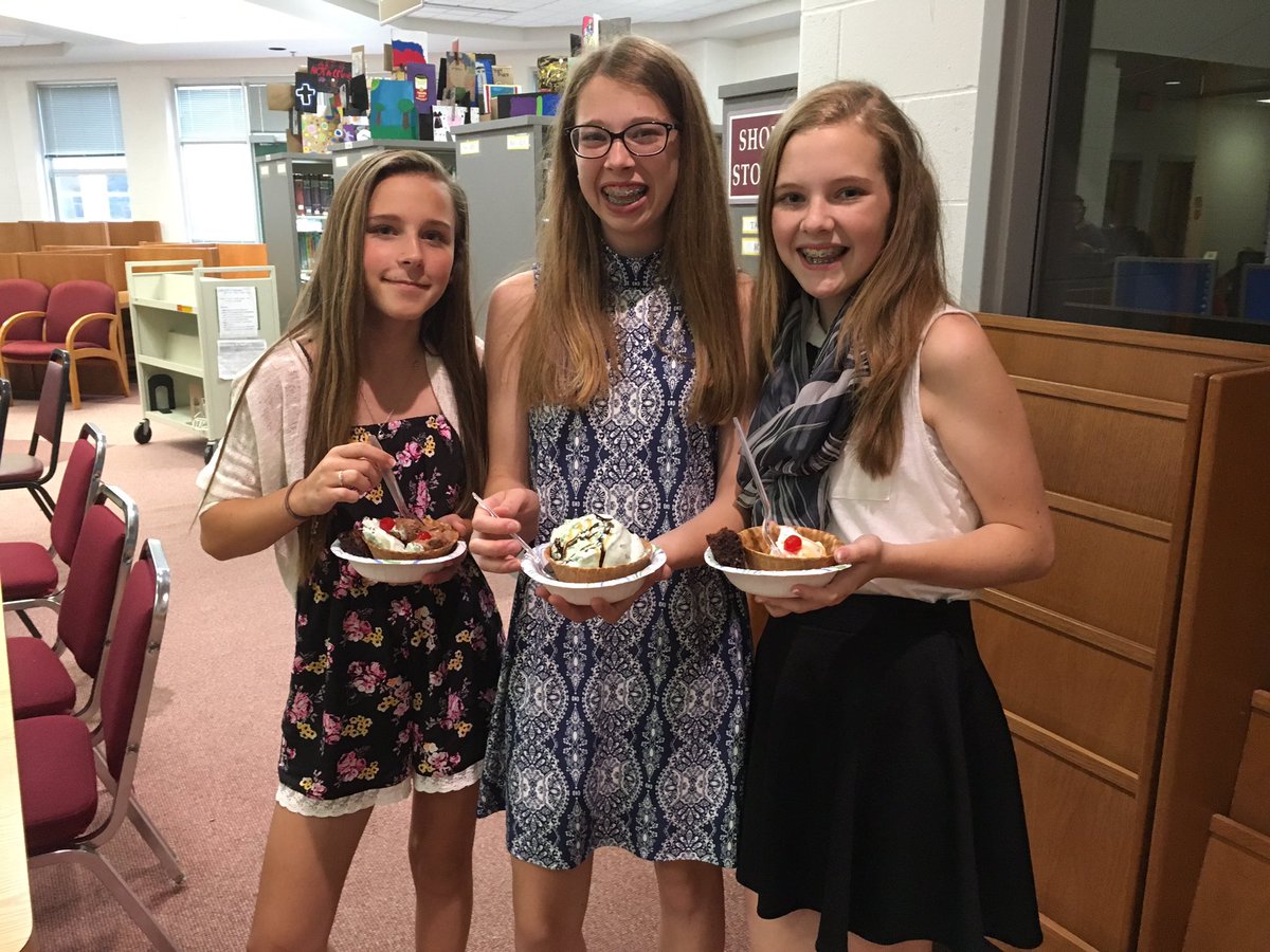 whmsmedia's tweet image. 8th grade lunch helpers, what will I do without you?  All the best in high school!  #libraryteam