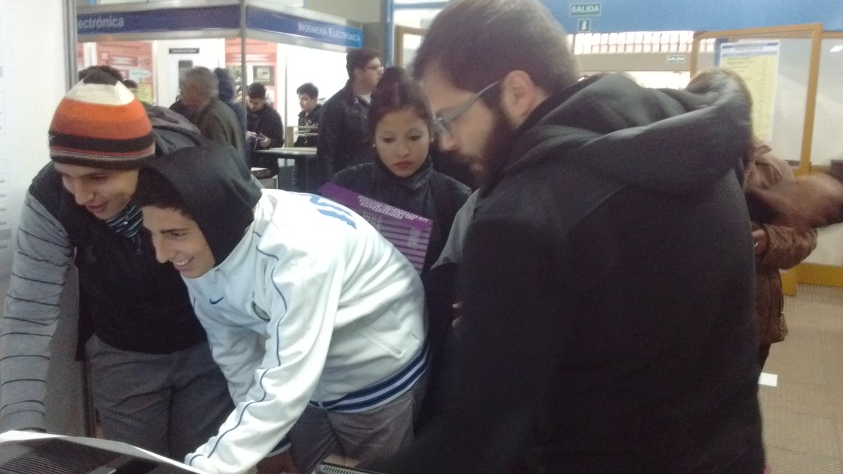 programadorUNT's tweet photo. Stand #PUyLicEnExactas #ExactasParaTodos 2017 @canal10tucuman1 @FACETUNT @facetuntoficial @UntTuc https://t.co/xw9eWcfBvj