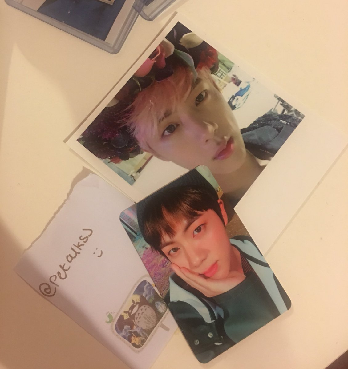 <a href="/BTS_trading/">BTS Cards Trading</a> <a href="/BTSTrading_UK/">BTS Trading UK</a> 

Album/Goods: Wings &amp; YNWA
Trading: Jin 
Seeking: JM*/ HS
Location: UK
Worldwide Trading (Yes/No): maybe