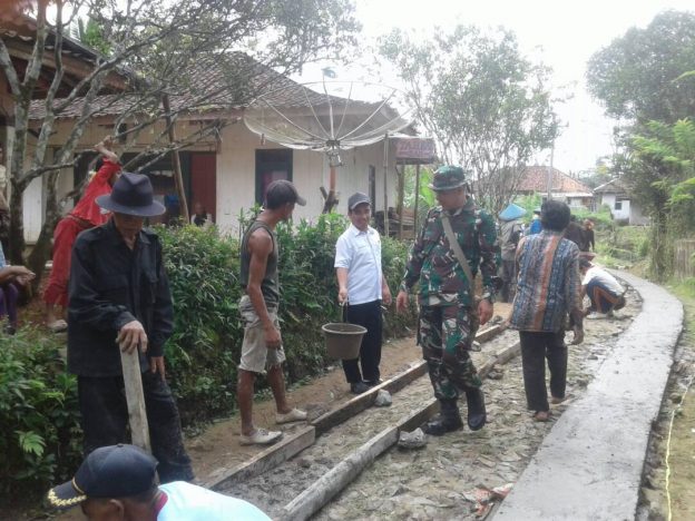 Desa Sindangraja ; Pembangunan Infrastruktur Masih Menjadi Prioritas: SABADESA.ID. Curugkembar – Senin (5 /06)… dlvr.it/PKYKYn