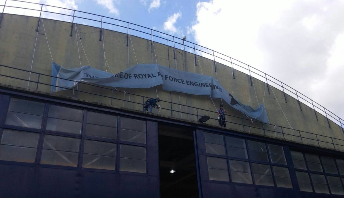 RAFCyberspace's tweet image. @No1SofTT meanwhile over on Hangar 3, TG4 #CommsInfraTech do what they do best - work at height...