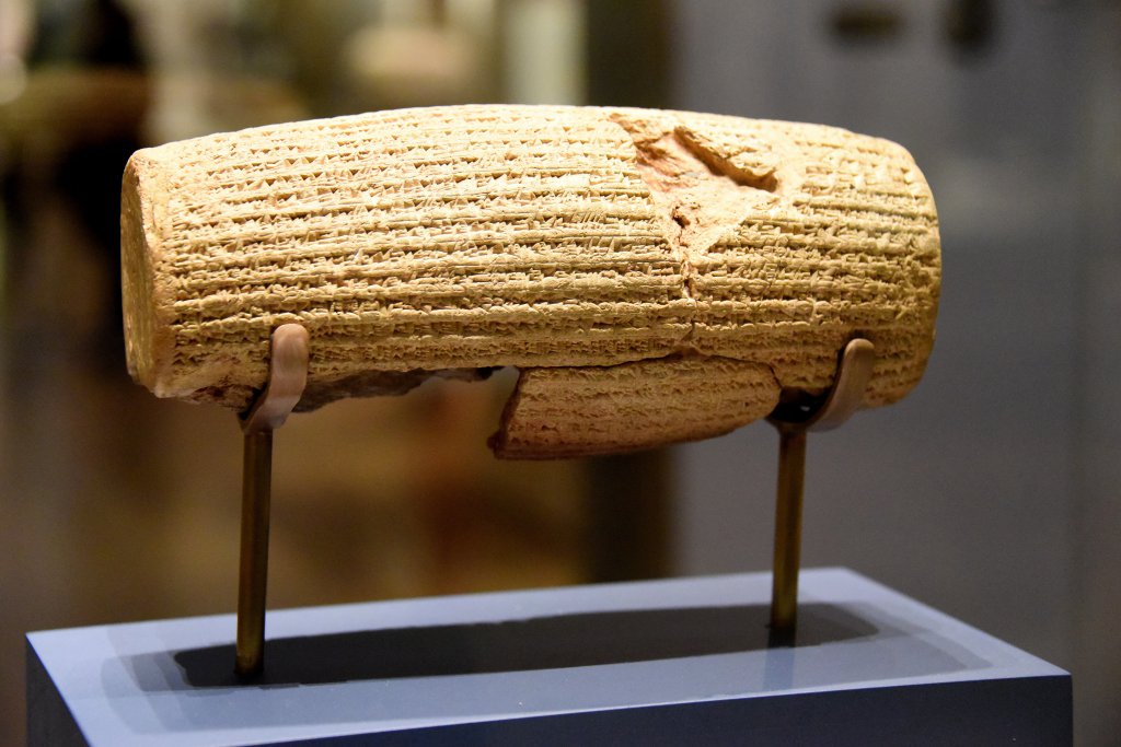 dustoffthebible's tweet photo. Top 10 Discoveries of Old Testament Biblical Archaeology https://t.co/F2jE1gYMko https://t.co/mHdpjcAmo5