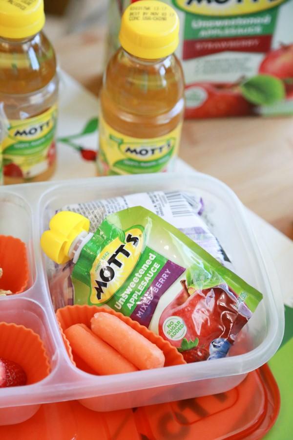 Stacy_Gent's tweet photo. Watch Your Kids Grow as Tall as their Favorite Animals with Mott's from Walmart! #WatchMeGrow https://t.co/um9rGefafs #AD https://t.co/9mfkEnqqWc