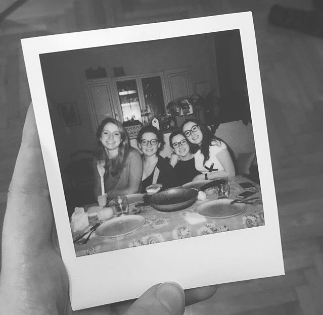 ValeryAimone's tweet photo. Reunited and it feels so good💓 #👯👯 https://t.co/XjeZZudFfC