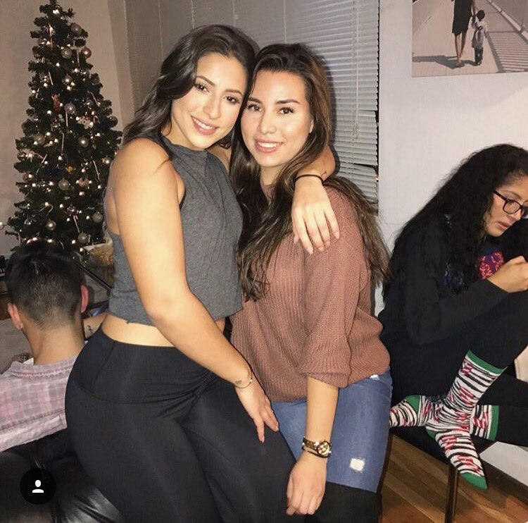 Andreaivettee's tweet photo. Happy bday girlfriend 😚❤️ love you beyond words , hope ur days amazing, love you forever beautiful soul 🎊👯♂️ #sincefreshmanyear @ana_gabrl https://t.co/Gr1iUKDyWO