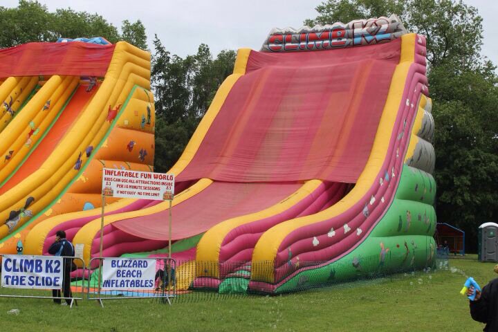 scott_gwinnett's tweet photo. #fantasticinflatableworld #Entertainment #wolverhampton #fun #familyday #dayout #partys #kidspartys #familyfun https://t.co/JNYyv18arQ