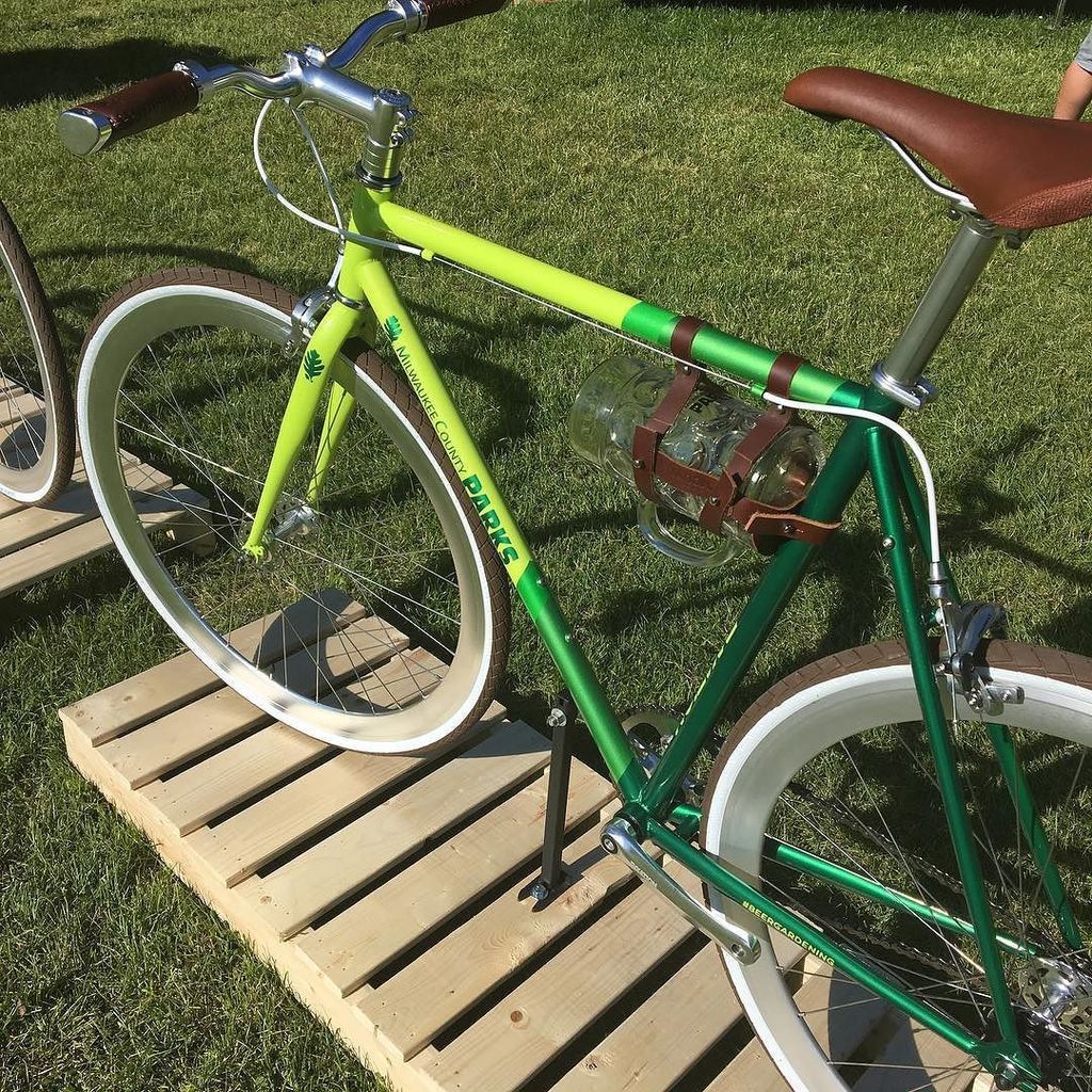 CountyParks's tweet photo. The new beer garden bikes, complete with custom stein holders! #beergardening https://t.co/kxdpnGRnHL https://t.co/EaiTsPi0MV