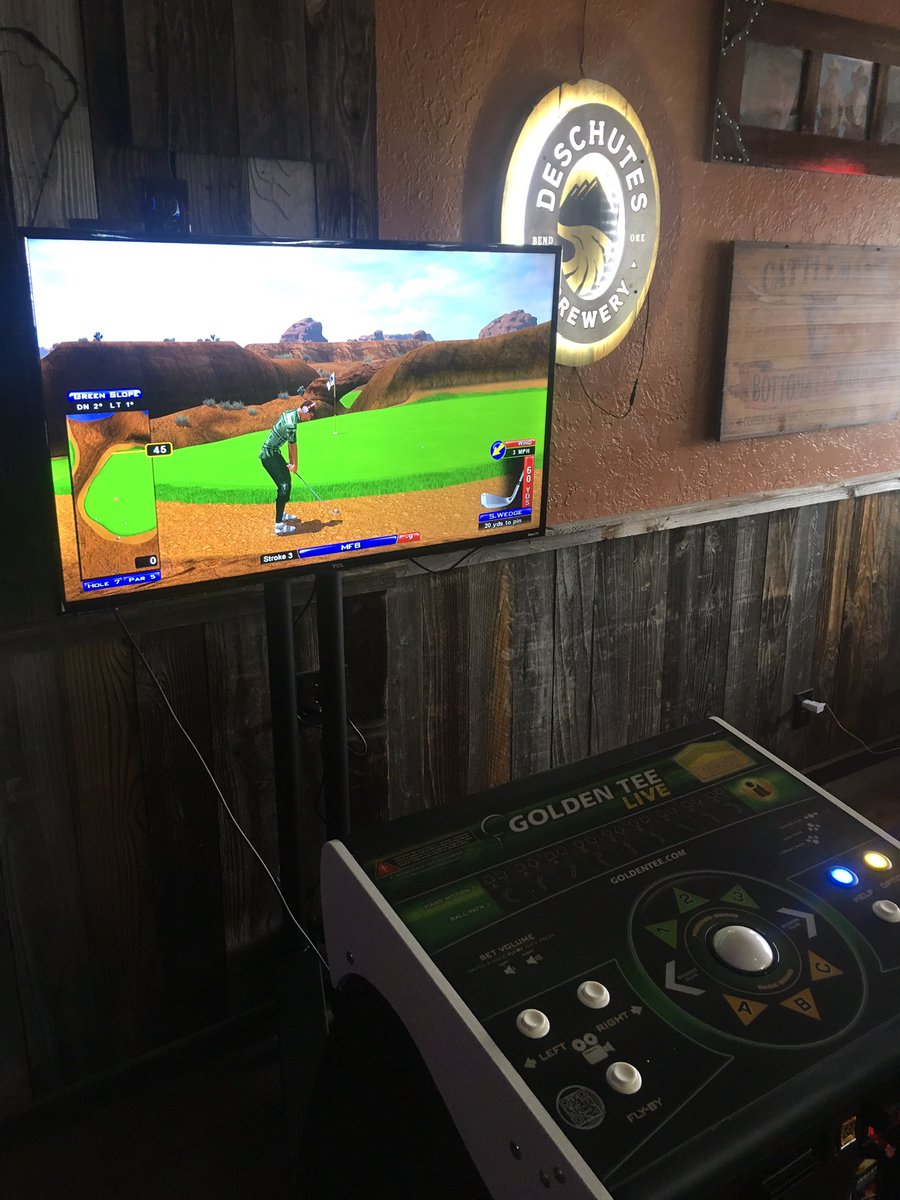 MFBorden's tweet photo. Talked the local/ my hang out bar into getting a golden tee #shoooo https://t.co/AbtMC96jZz