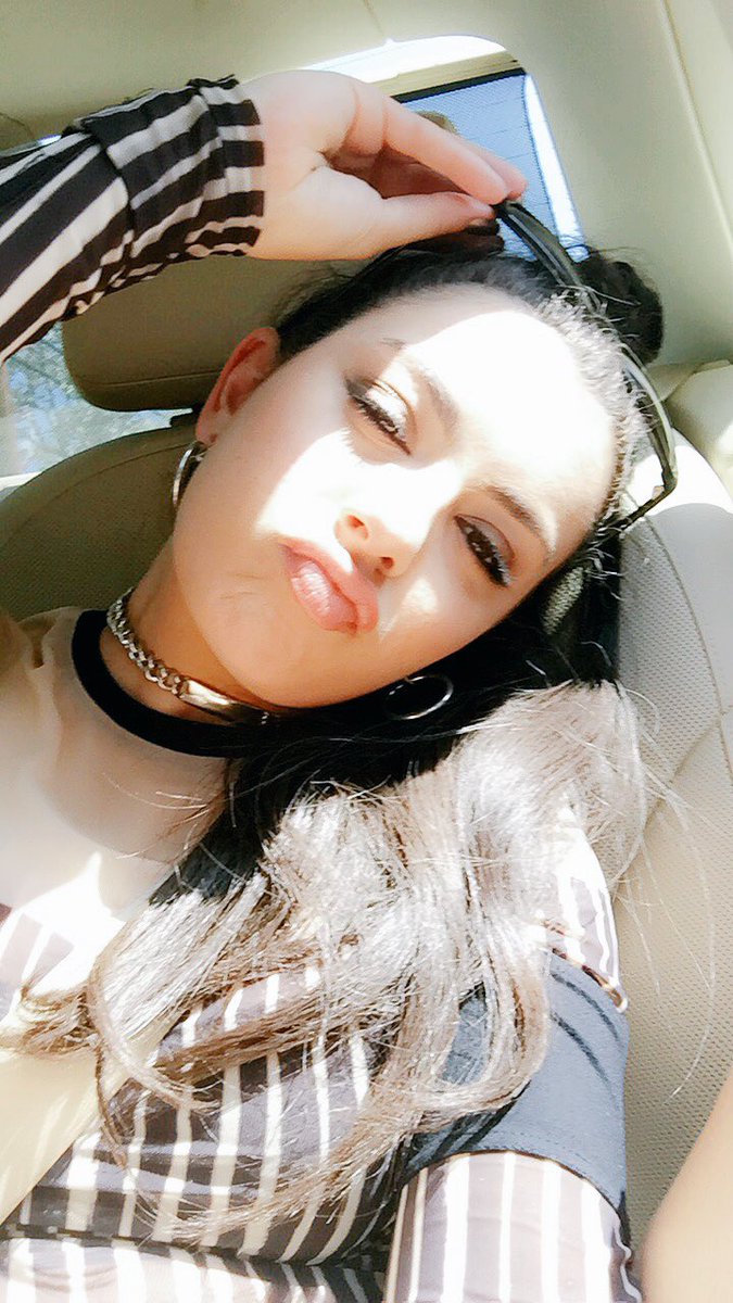 charli_xcx's tweet photo. when u match ur outfit with ur seatbelt coz safety comes first kids 👍🏻 https://t.co/geUzG2jI7N