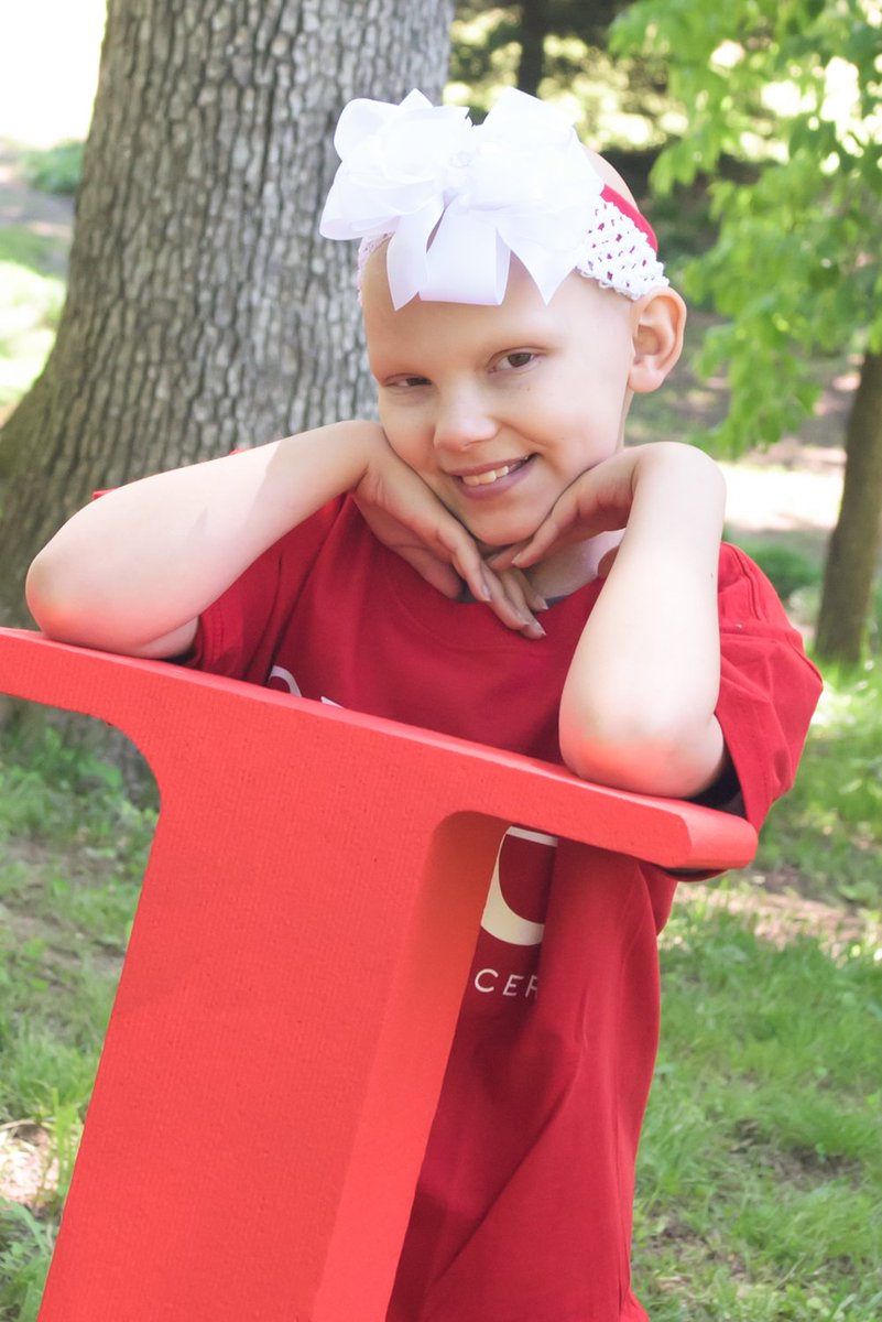 CUREchildcancer's tweet photo. Over the past 30 years, average long term survival rates for children with cancer have increased from 30% to 80% today. https://t.co/xgtpyQWylk