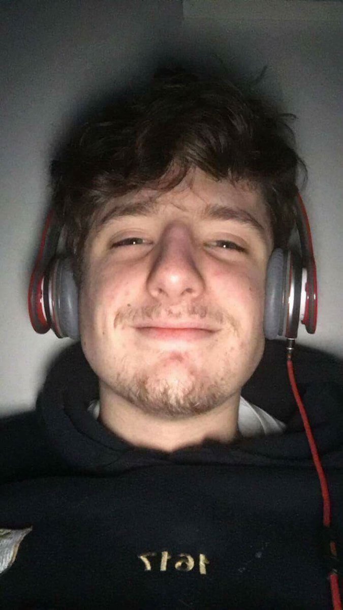 matte17yearold's tweet photo. Yes lads https://t.co/5L8WVsa7uK