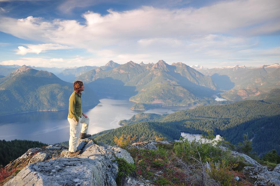 GoFetchca's tweet image. You won't believe the view from #4! Hikes to hit this summer in #beautifulbritishcolumbia bit.ly/2rCzQIQ 
@HelloBC #Canada150