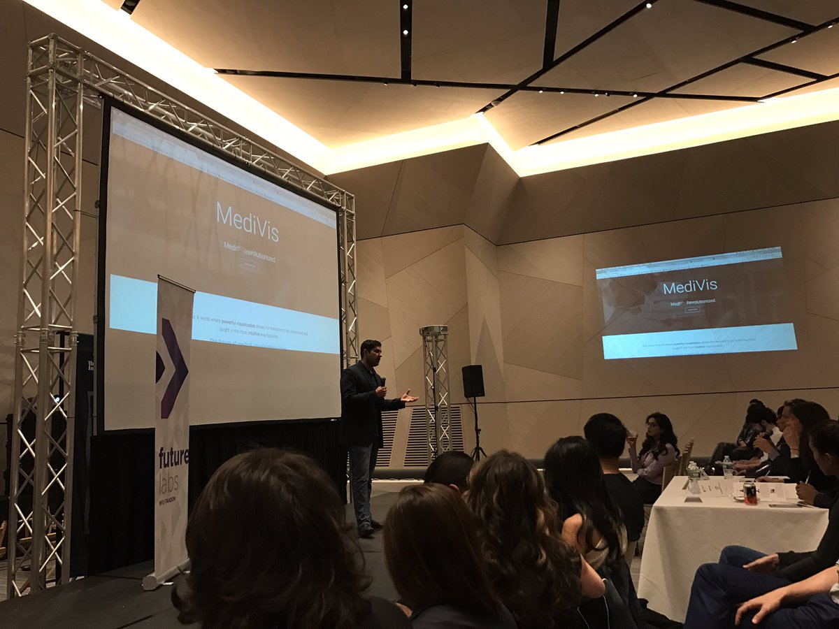 nyutandon's tweet photo. .@osamahchoudhry is a neurosurgery resident from @NYULMC pitching at tonight's @NYUFutureLabs competition #NSIDE #FlashPitch https://t.co/HvaTVr97be