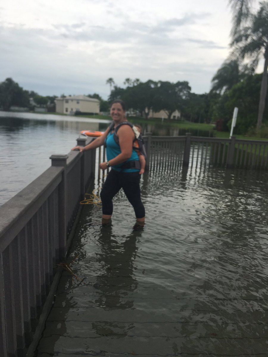 MSD_MrsKR's tweet photo. Aquatic exploration with the Tiny Dictator! #moistmargate #arktime https://t.co/R3WhreGKMa