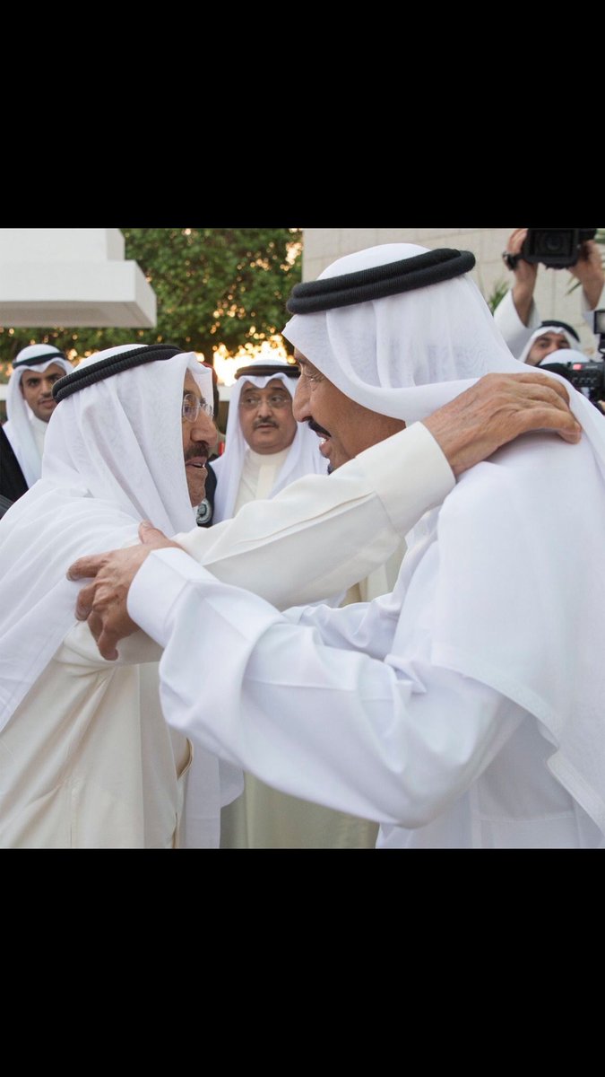 MAJEDLFA's tweet photo. سلمان فـخر الخليج و درعه و سيفه
وصباح لـه وقـفـةٍ بالطيب مخبوره 

الـعز عـز الوطن ..  والمجد تعريفه : 
صباح اخو مريم وسلمان أخو نوره ❤️ https://t.co/cqqFSrGxs1