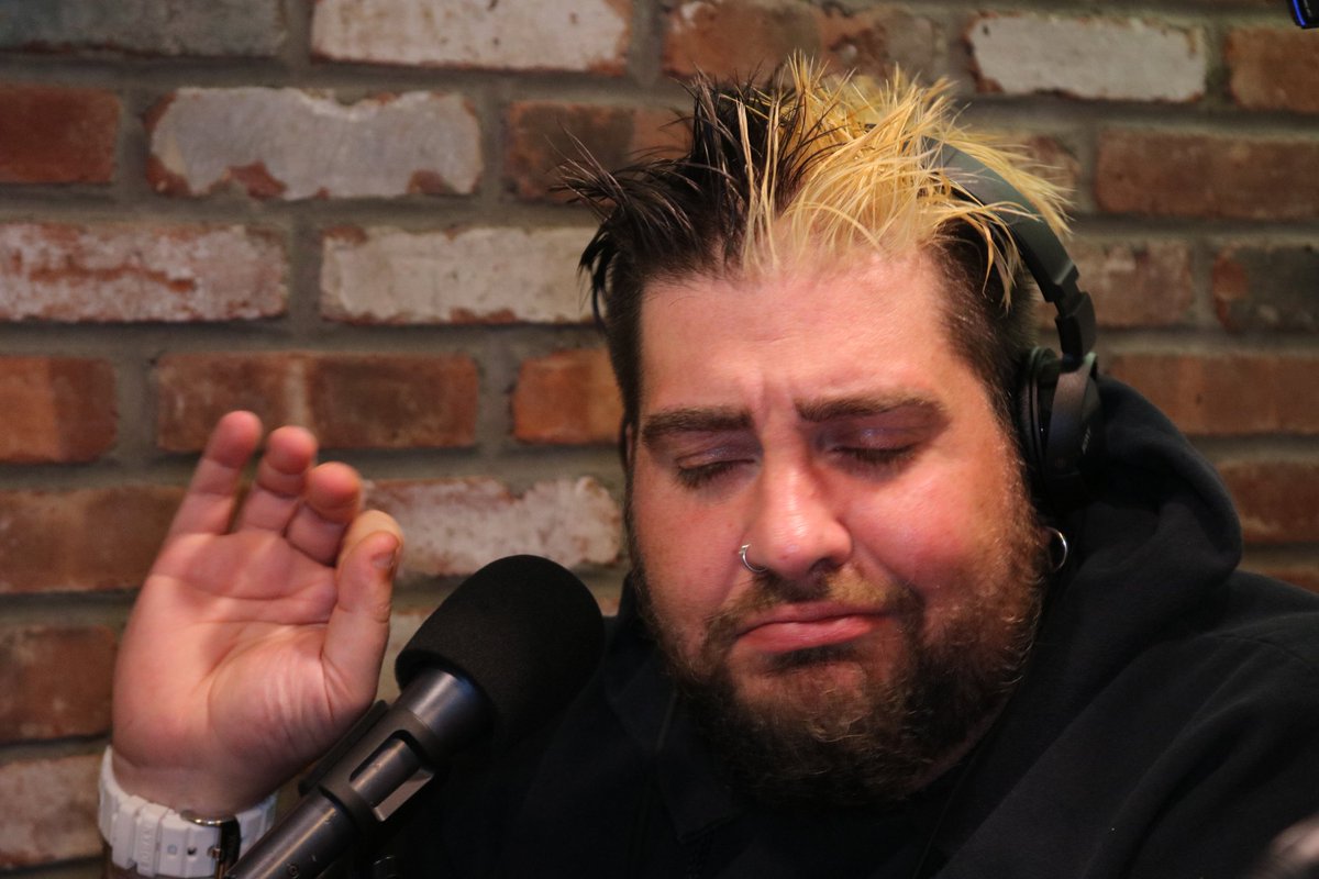 TheSDRShow's tweet image. When you need #codewords for your #dickpics...youtu.be/M5USA0oFHfE