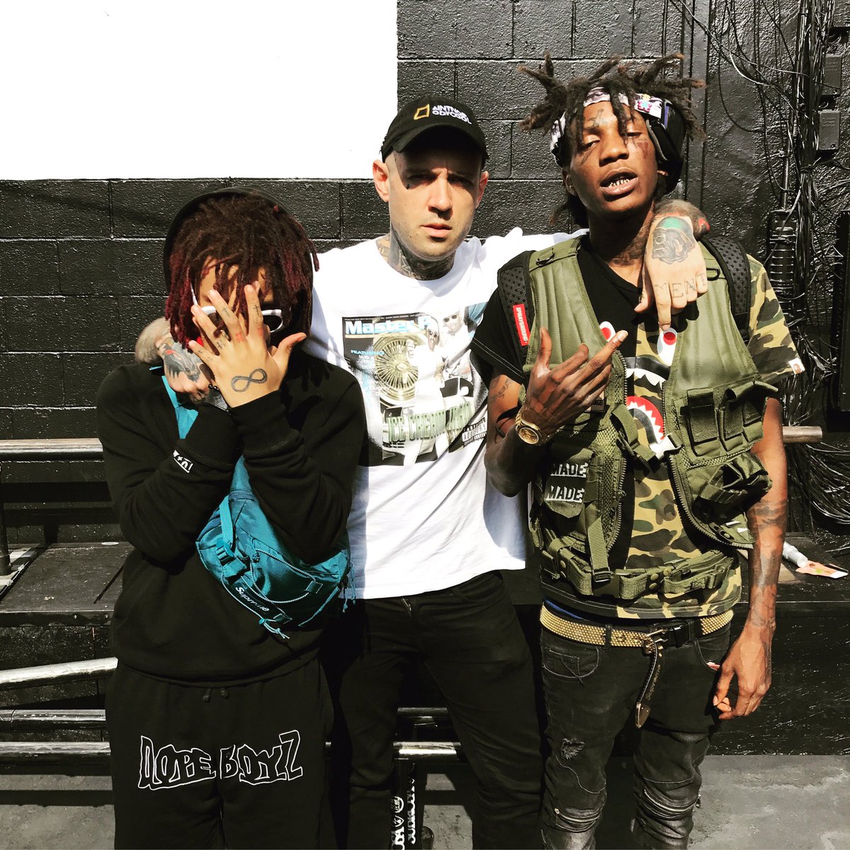 adam22's tweet photo. 🐷🐷🐷 https://t.co/lkbtflZFrE