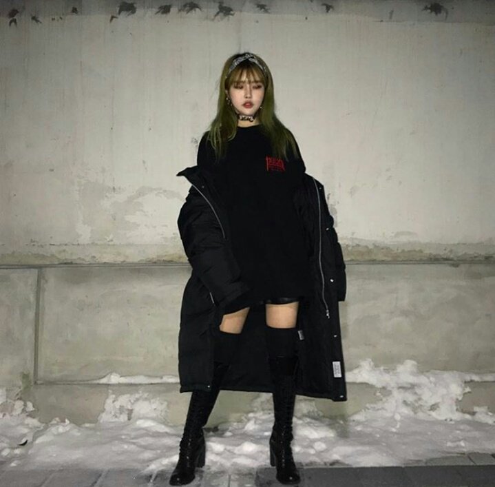 celestinesgdr's tweet photo. ㅡ Locked away in permanent slumber, assembling their philosophies from pieces of broken memories. ㅡ https://t.co/Juzegqj2JG
