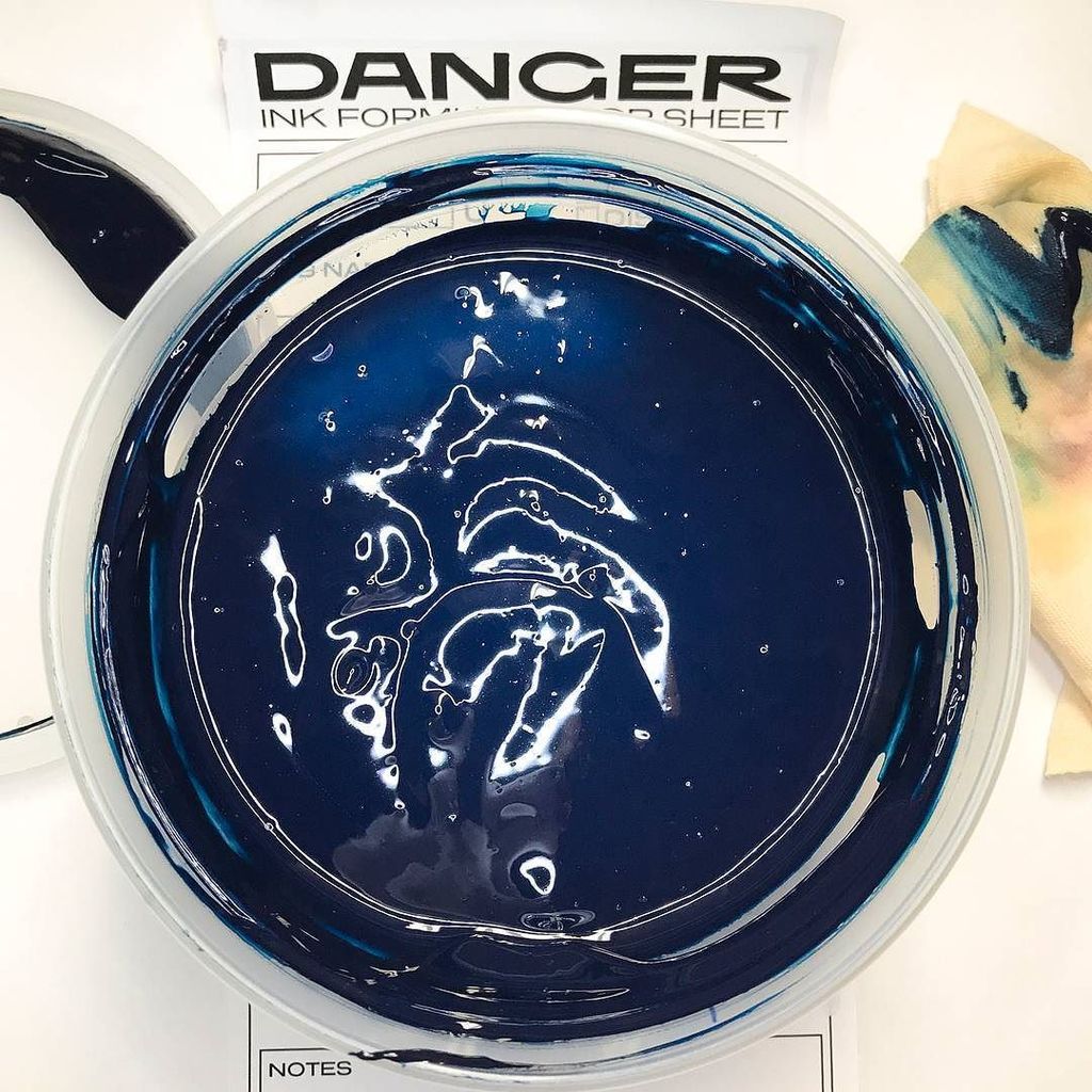 Danger_Press's tweet photo. Custom color we're calling #space #blue
.
.
.
#dangerpress #dangerlab #screenprinting #printlife #printmaking #scr… https://t.co/ANMgVD89h9 https://t.co/Qf3ZbRUbyj