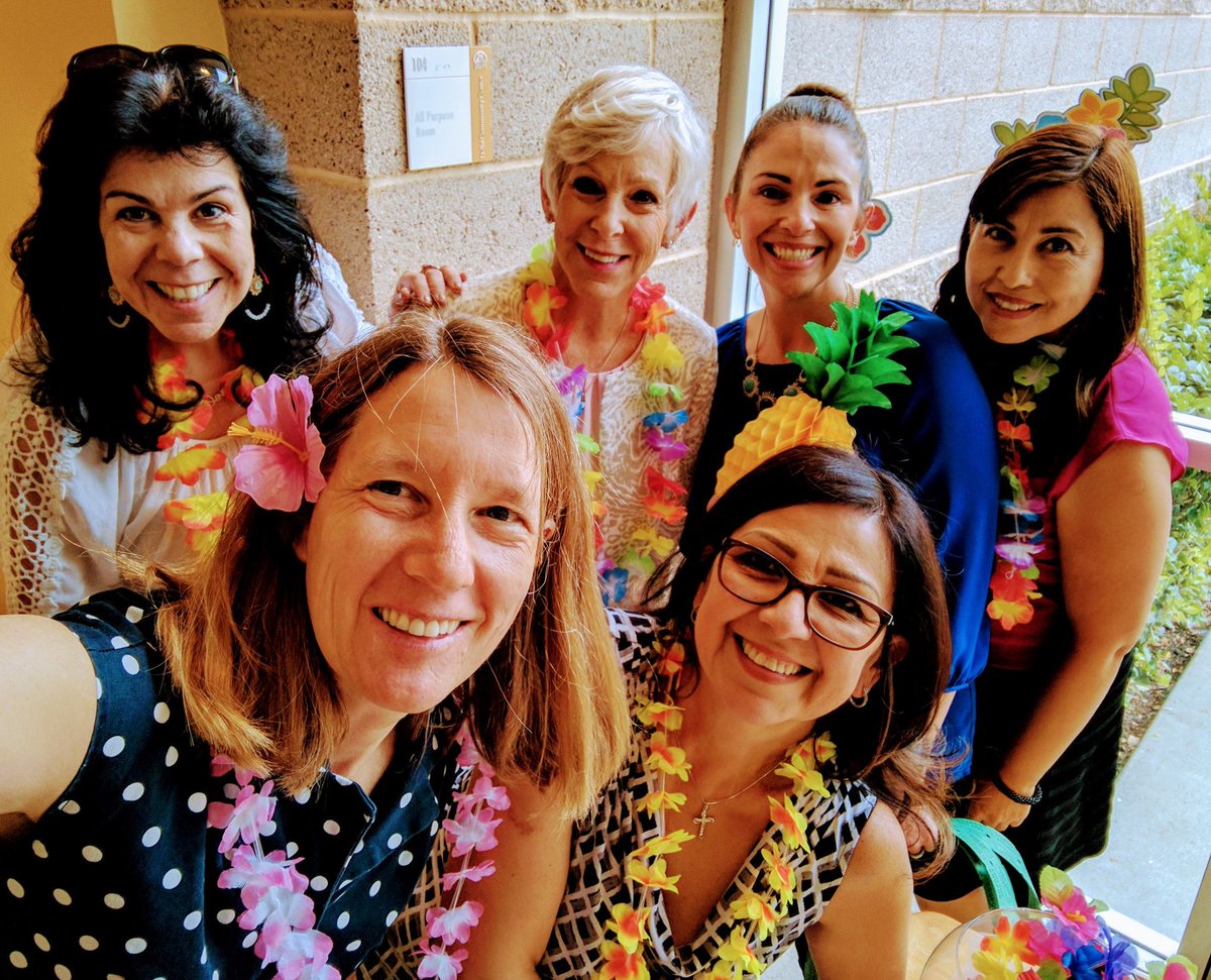 StacyKTweets's tweet photo. The @sausdTIPS team put on a awesome Support Provider Recognition Ceremony @DelhiCenter today! #sausdlearns #BetterTogether #teachertraining https://t.co/mA6GgKgQfF