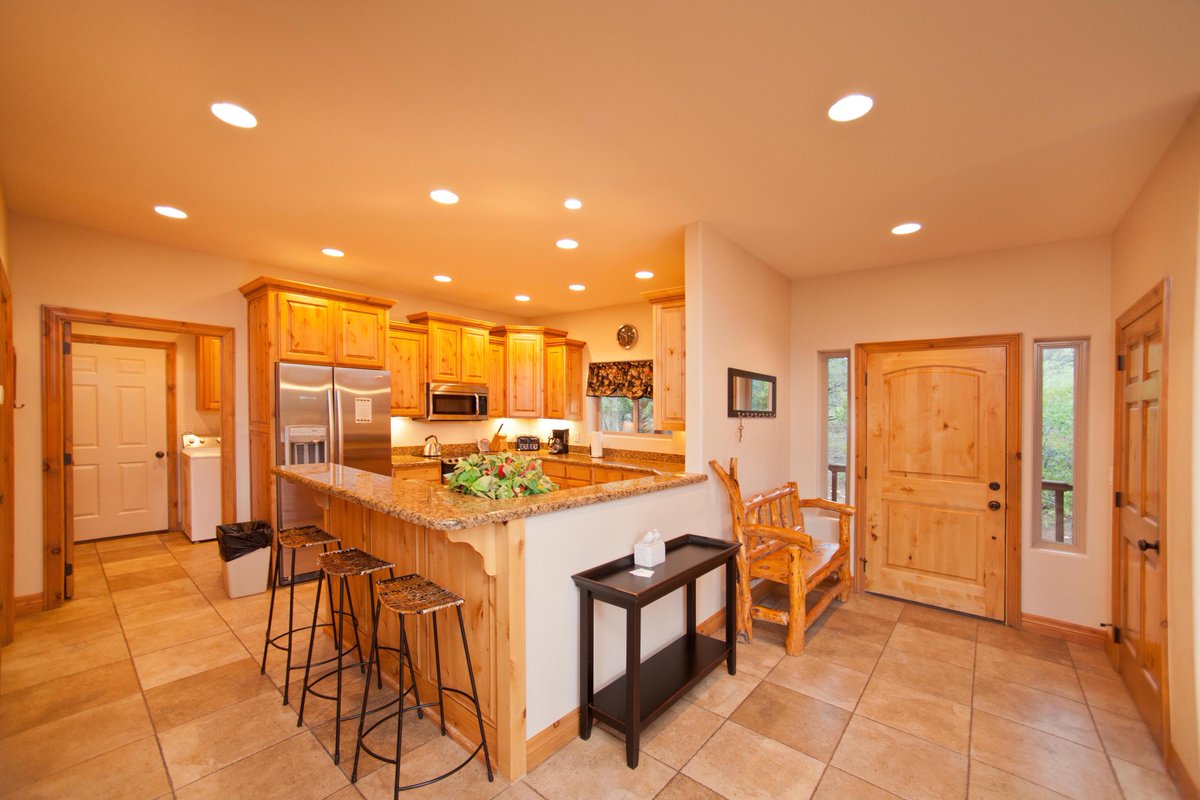 leewebb's tweet image. 620 Zion Ridge Mount Carmel UT 84755 #zion #drone #realestate #architecture #typhoonH #photography #Utah #Nikon #burnettgroup #photography