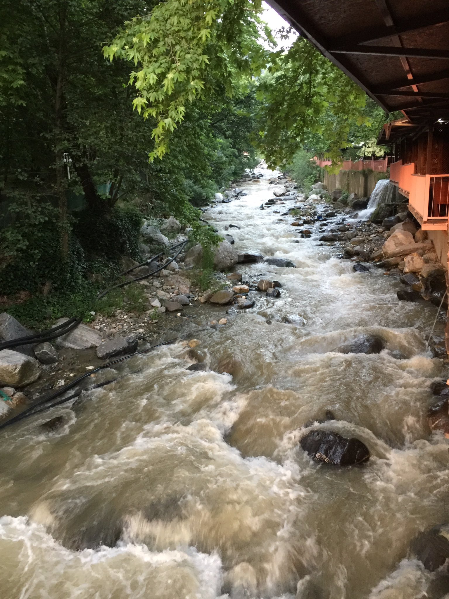﮼عاشق،بورصة on Twitter &quot;Baba Çınar Et Mangal المطعم بطل ☑️ جلسة الشلال