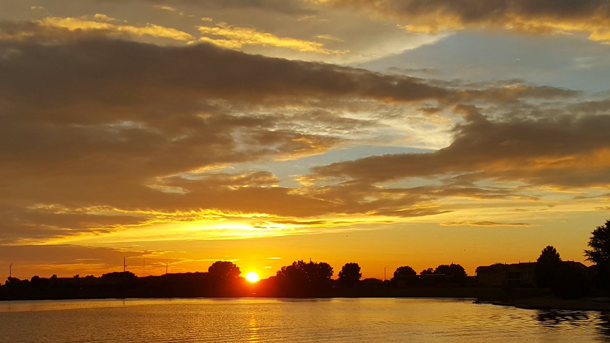 Kansas sunsets are hard to beat!!!!