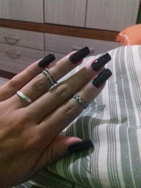 KeLua_'s tweet photo. Finalmente fiz minhas unhas ❤ https://t.co/a08nFSzqv4