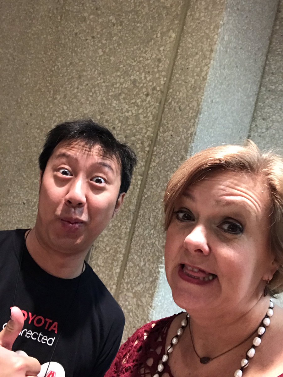 joyschwartz's tweet photo. @weteachcs @OracleAcademy Thank you for a great summit #wtcs2017 ! I know this pic makes you proud! #changemakers2016 https://t.co/HCawvDYea6