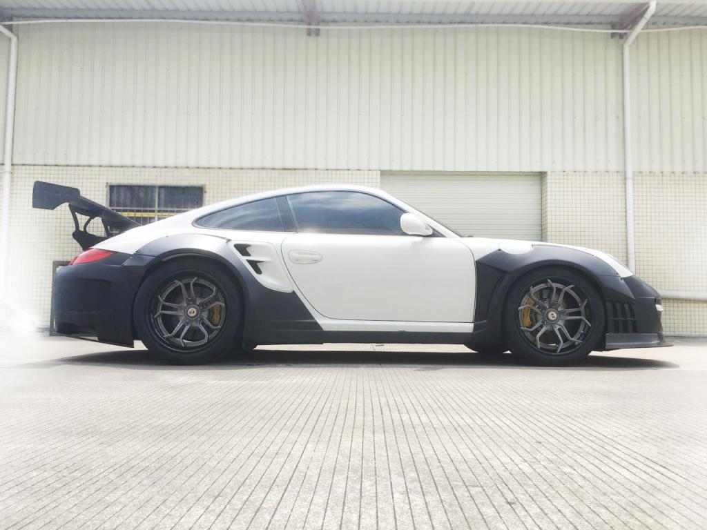cartuningNicole's tweet photo. FRP bodykit for Porsche 911(997) Turbo Turbo S 06-11 L style
Newly developed!!! #CMTawards #nydnlab #Rhony @JEGSPerformance https://t.co/GDuiqI3oBz