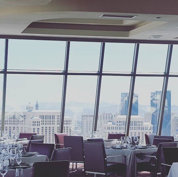 AlizeLV's tweet photo. Wednesday views. Join us for dinner. 

#Repost @shiptrip23 https://t.co/0jnY0evk1p